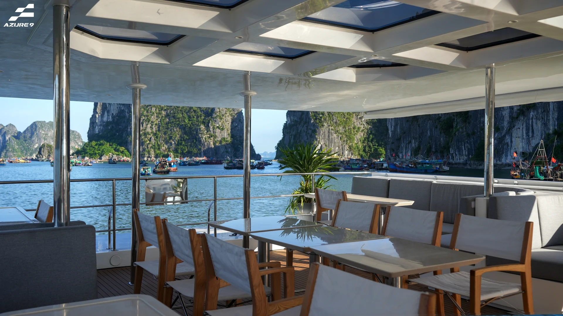Day tour | Enjoy the morning sightseeing in Ha Long Bay with Azure9 Yacht